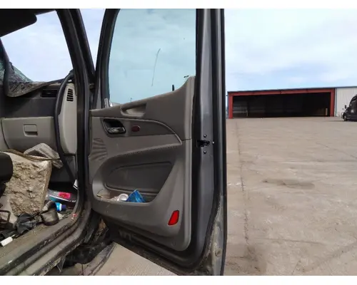 PETERBILT 579 2013-2022 DOOR ASSEMBLY, FRONT
