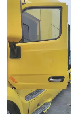 PETERBILT 579 2013-2022 DOOR ASSEMBLY, FRONT