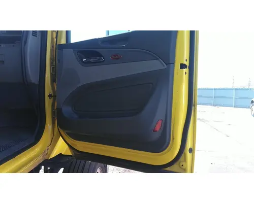 PETERBILT 579 2013-2022 DOOR ASSEMBLY, FRONT