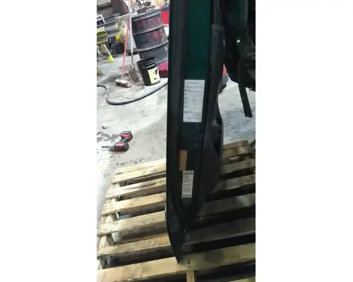 PETERBILT 579 2013-2022 DOOR ASSEMBLY, FRONT