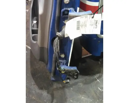 PETERBILT 579 2013-2022 DOOR ASSEMBLY, FRONT