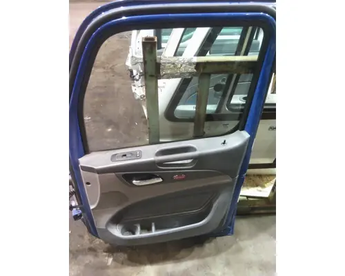 PETERBILT 579 2013-2022 DOOR ASSEMBLY, FRONT