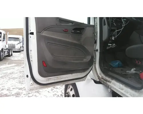 PETERBILT 579 2013-2022 DOOR ASSEMBLY, FRONT