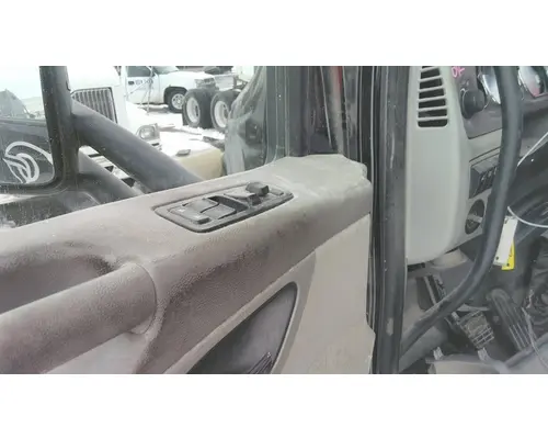 PETERBILT 579 2013-2022 DOOR ASSEMBLY, FRONT