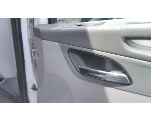 PETERBILT 579 2013-2022 DOOR ASSEMBLY, FRONT