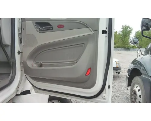 PETERBILT 579 2013-2022 DOOR ASSEMBLY, FRONT