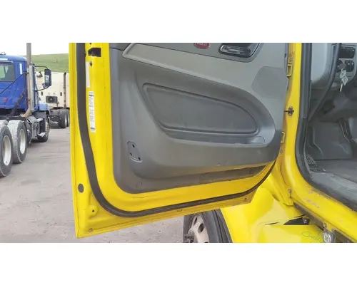 PETERBILT 579 2013-2022 DOOR ASSEMBLY, FRONT