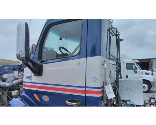 PETERBILT 579 2013-2022 DOOR ASSEMBLY, FRONT