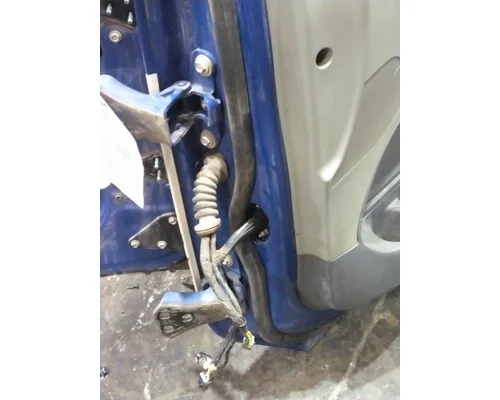 PETERBILT 579 2013-2022 DOOR ASSEMBLY, FRONT