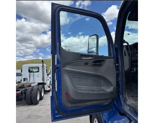 PETERBILT 579 2013-2022 DOOR ASSEMBLY, FRONT