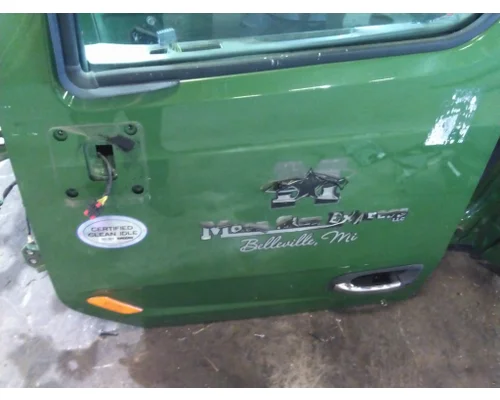 PETERBILT 579 2013-2022 DOOR ASSEMBLY, FRONT