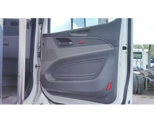 PETERBILT 579 2013-2022 DOOR ASSEMBLY, FRONT