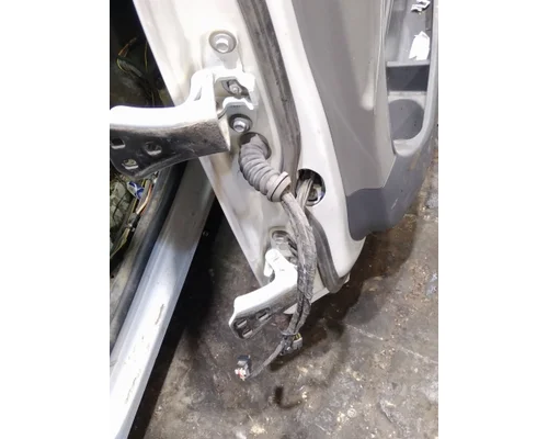 PETERBILT 579 2013-2022 DOOR ASSEMBLY, FRONT