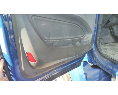 PETERBILT 579 2013-2022 DOOR ASSEMBLY, FRONT