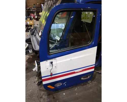 PETERBILT 579 2013-2022 DOOR ASSEMBLY, FRONT