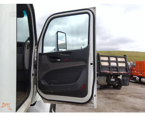 PETERBILT 579 2013-2022 DOOR ASSEMBLY, FRONT