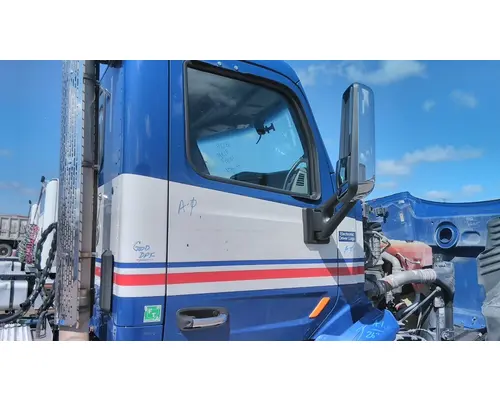 PETERBILT 579 2013-2022 DOOR ASSEMBLY, FRONT