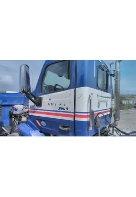 PETERBILT 579 2013-2022 DOOR ASSEMBLY, FRONT