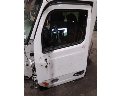PETERBILT 579 2013-2022 DOOR ASSEMBLY, FRONT