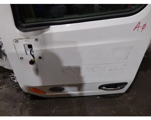 PETERBILT 579 2013-2022 DOOR ASSEMBLY, FRONT