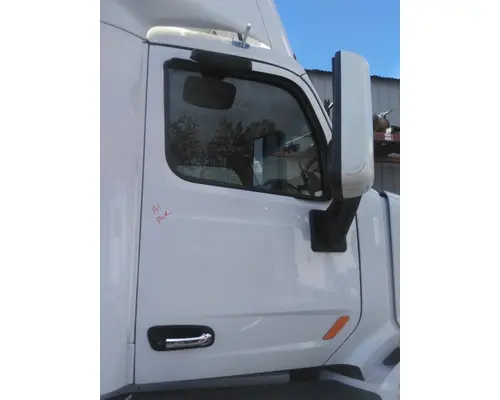 PETERBILT 579 2013-2026 DOOR ASSEMBLY, FRONT