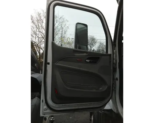 PETERBILT 579 2013-2026 DOOR ASSEMBLY, FRONT