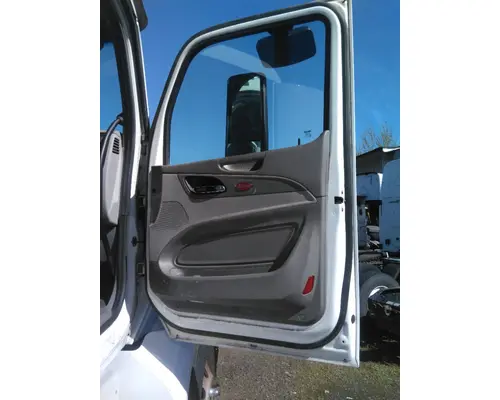 PETERBILT 579 2013-2026 DOOR ASSEMBLY, FRONT