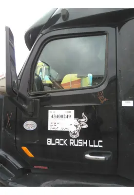 PETERBILT 579 2013-2026 DOOR ASSEMBLY, FRONT