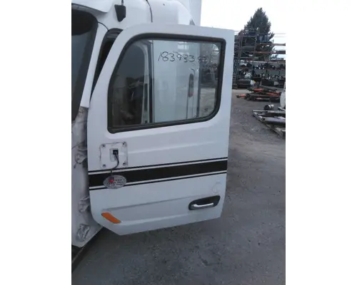 PETERBILT 579 2013-2026 DOOR ASSEMBLY, FRONT