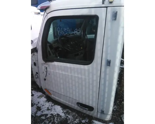 PETERBILT 579 2013-2026 DOOR ASSEMBLY, FRONT