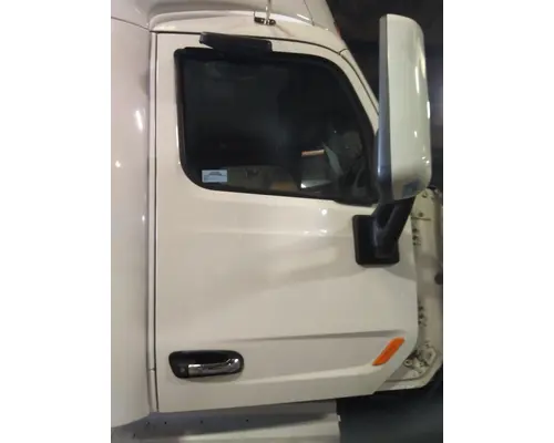PETERBILT 579 2013-2026 DOOR ASSEMBLY, FRONT