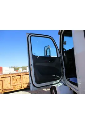 PETERBILT 579 2013-2026 DOOR ASSEMBLY, FRONT