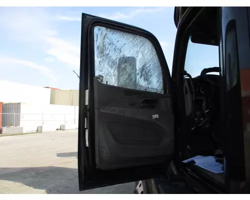PETERBILT 579 2013-2026 DOOR ASSEMBLY, FRONT