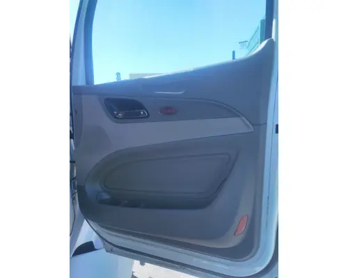 PETERBILT 579 2013-2026 DOOR ASSEMBLY, FRONT