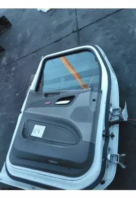 PETERBILT 579 2013-2026 DOOR ASSEMBLY, FRONT