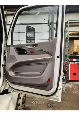 PETERBILT 579 2013-2026 DOOR ASSEMBLY, FRONT