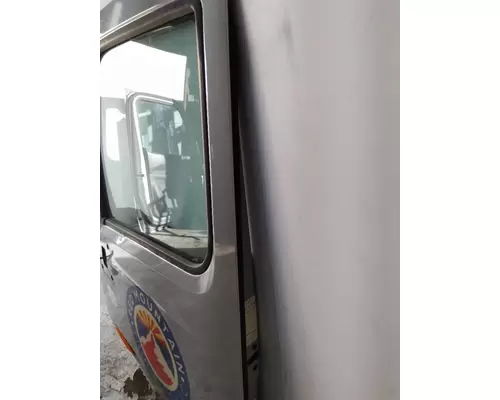 PETERBILT 579 2013-2026 DOOR ASSEMBLY, FRONT