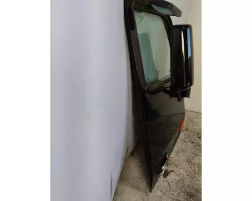 PETERBILT 579 2013-2026 DOOR ASSEMBLY, FRONT