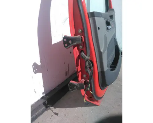 PETERBILT 579 2013-2026 DOOR ASSEMBLY, FRONT