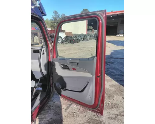 PETERBILT 579 2013-2026 DOOR ASSEMBLY, FRONT