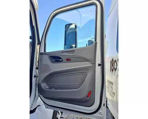 PETERBILT 579 2013-2026 DOOR ASSEMBLY, FRONT