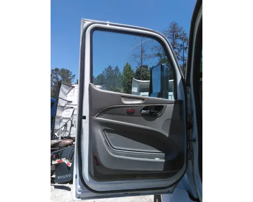 PETERBILT 579 2013-2026 DOOR ASSEMBLY, FRONT