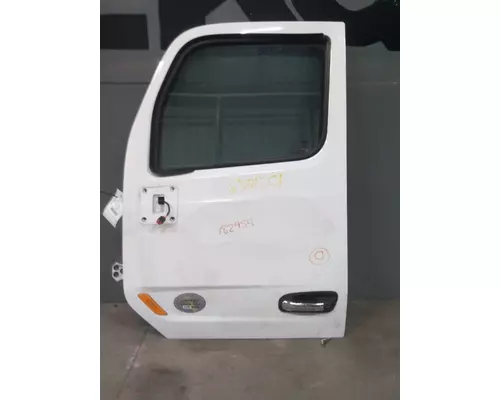 PETERBILT 579 2013-2026 DOOR ASSEMBLY, FRONT