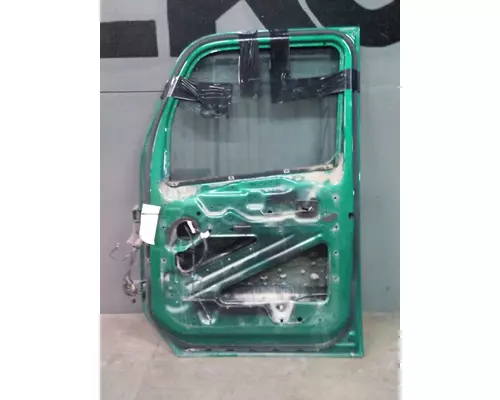 PETERBILT 579 2013-2026 DOOR ASSEMBLY, FRONT