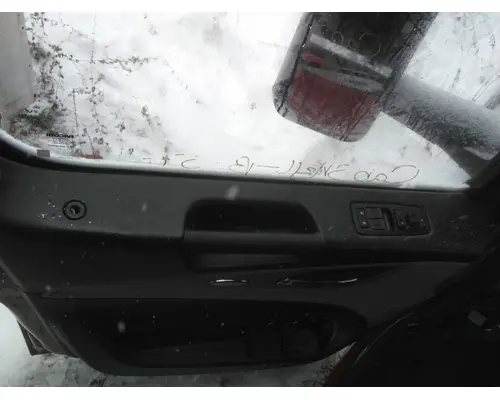 PETERBILT 579 2013-2026 DOOR ASSEMBLY, FRONT