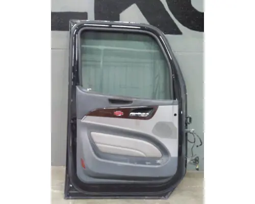 PETERBILT 579 2013-2026 DOOR ASSEMBLY, FRONT
