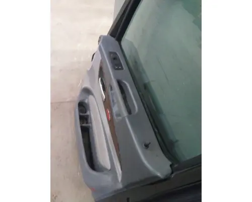PETERBILT 579 2013-2026 DOOR ASSEMBLY, FRONT