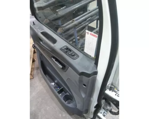 PETERBILT 579 2013-2026 DOOR ASSEMBLY, FRONT