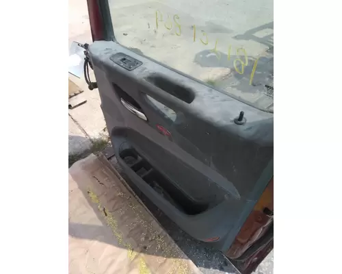 PETERBILT 579 2013-2026 DOOR ASSEMBLY, FRONT