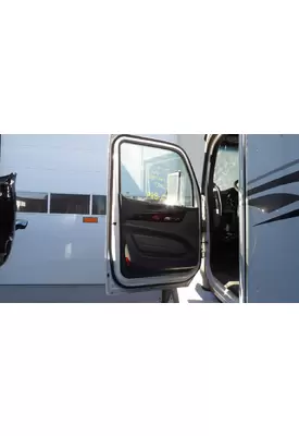 PETERBILT 579 2013-2026 DOOR ASSEMBLY, FRONT